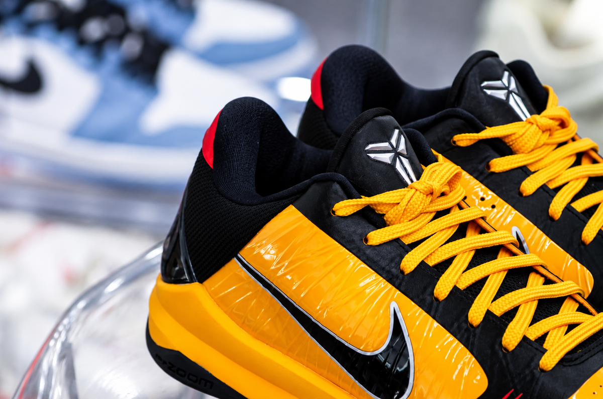 Nike Mens Zoom Kobe 5 Protro “Bruce Lee”