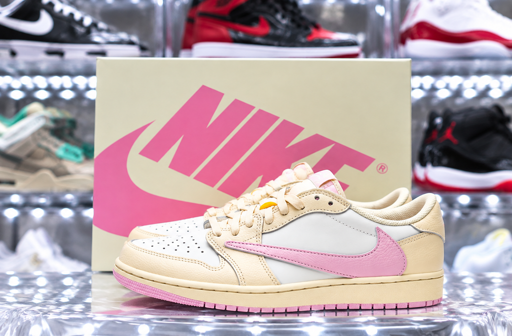Travis Scott x Air Jordan Mens 1 Low OG “Muslin and Shy Pink”