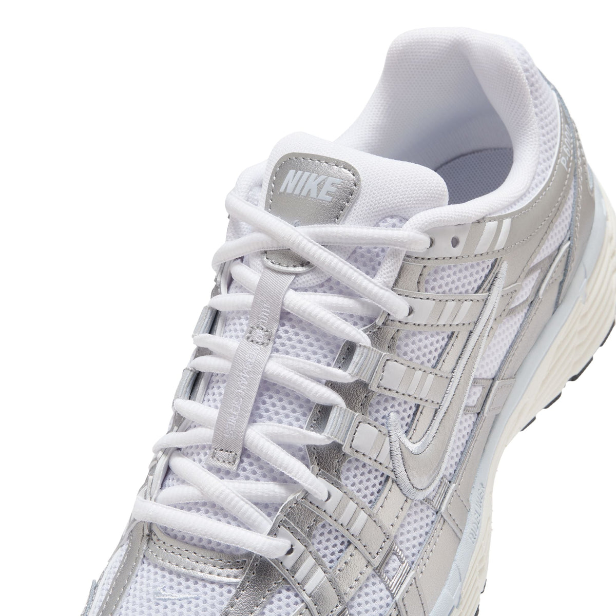 Nike Womens P-6000 - White/Metallic Silver