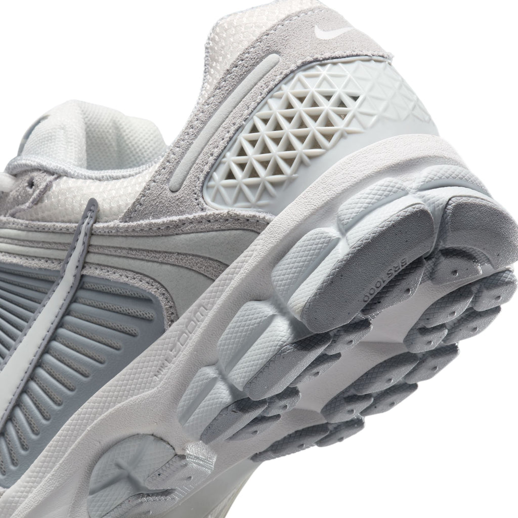 Nike Womens Zoom Vomero 5 - Pure Platinum