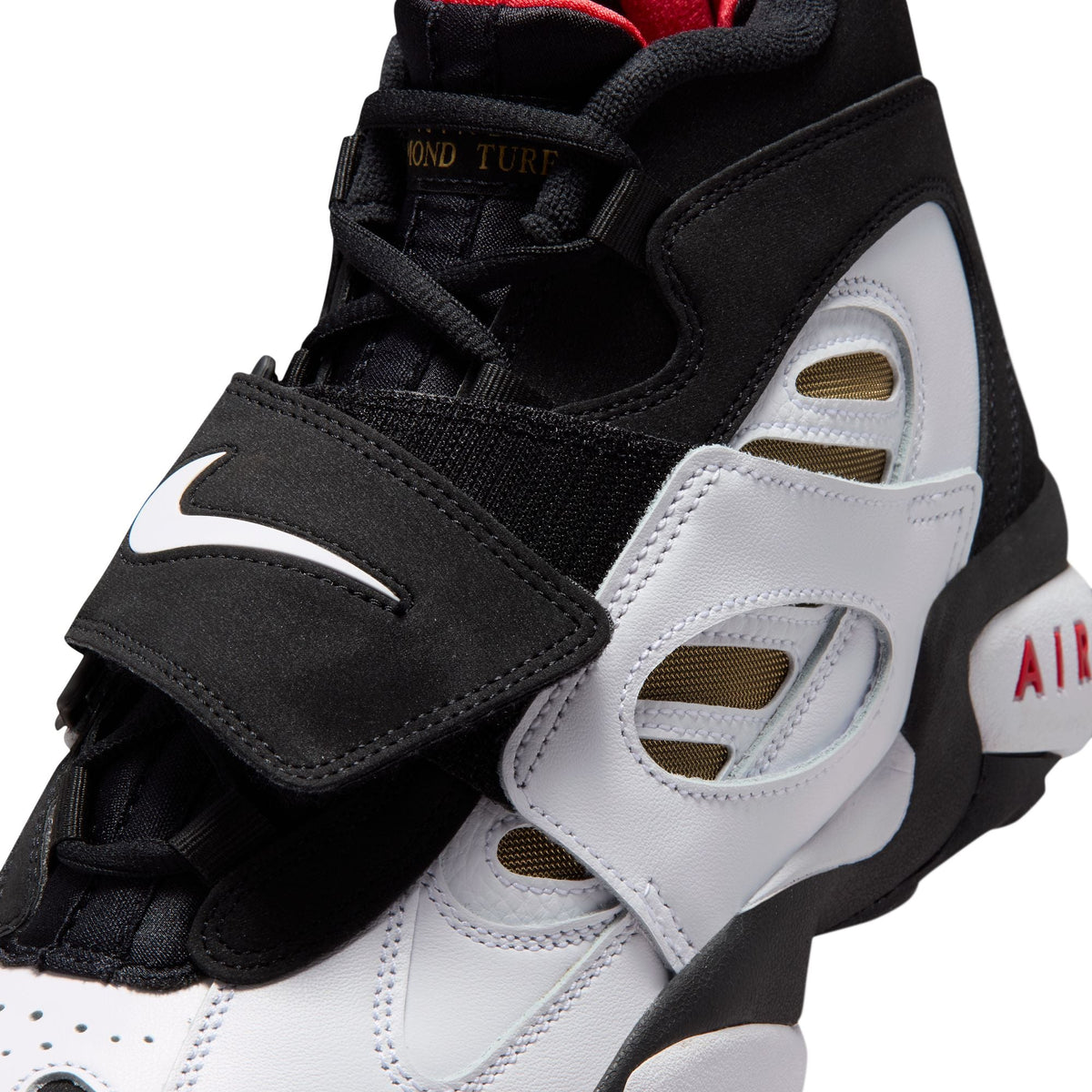 Nike Air Diamond Turf II Men's Cross-Trainer Shoes