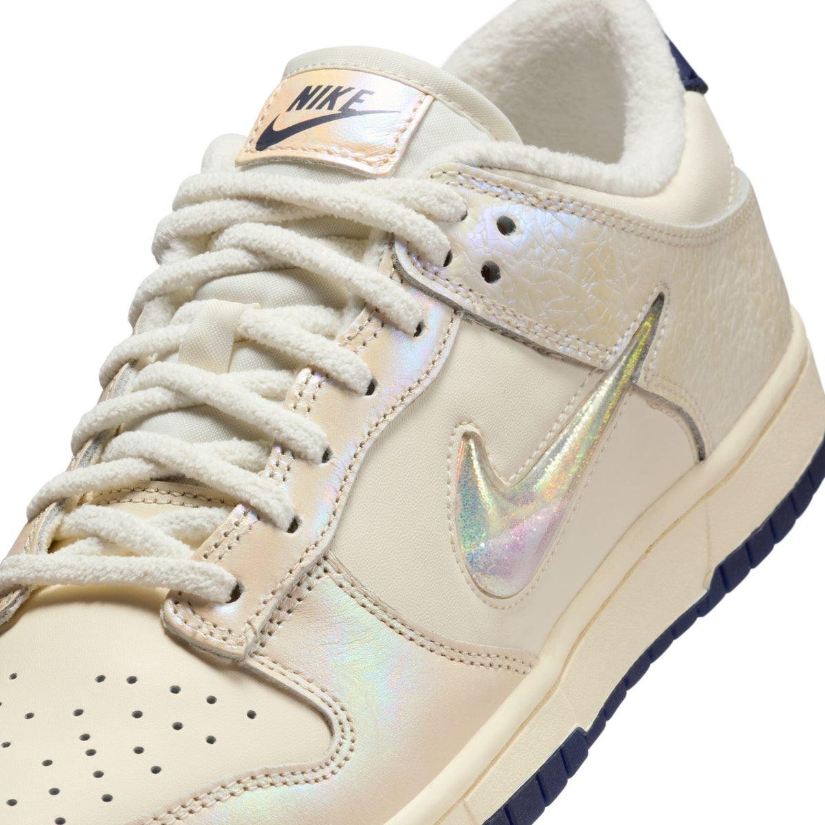 Nike Womens Dunk Low - Soft Pearl
