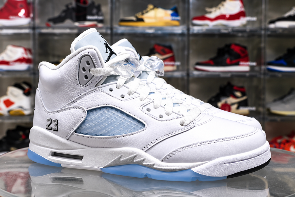 Air Jordan Mens 5 Retro “White Metallic”