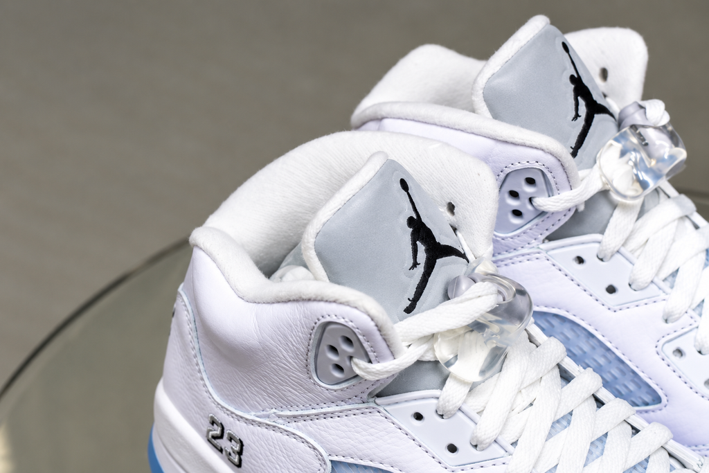 Air Jordan Mens 5 Retro “White Metallic”