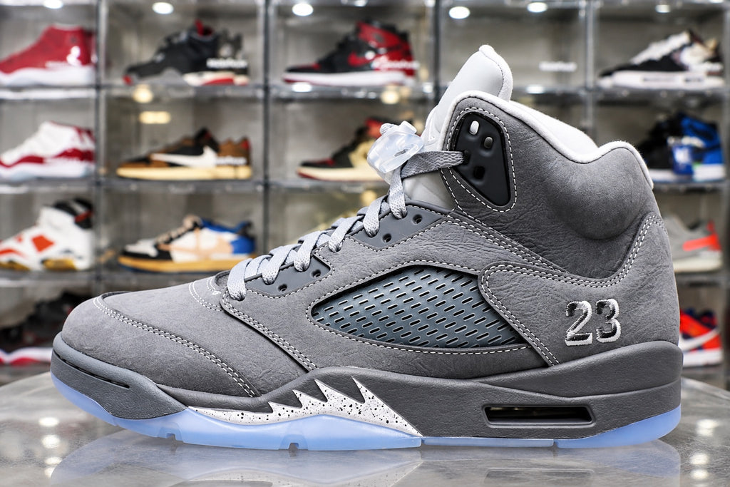 Air Jordan 5 Retro Wolf Grey product photo 4